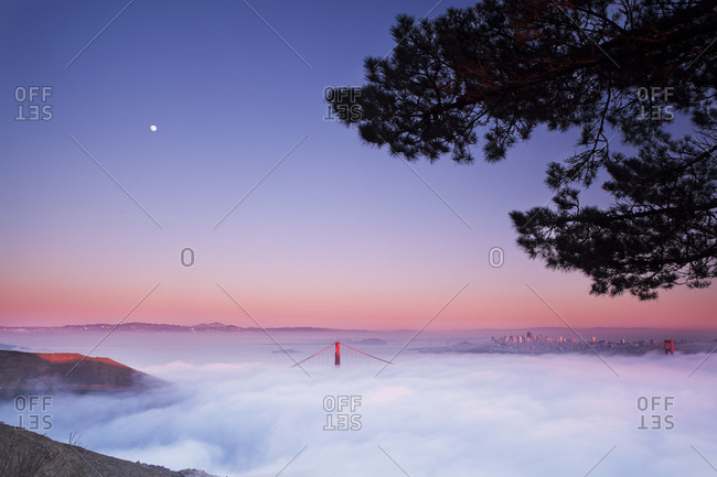Fog Rolls into San Francisco