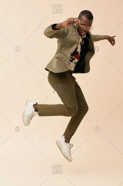 fashion jumping poses