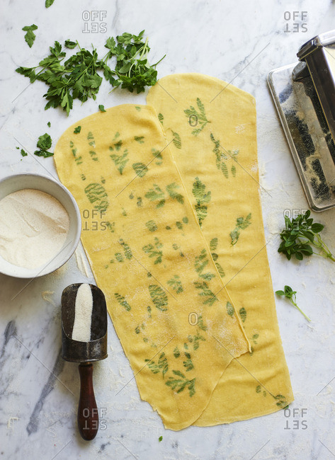 Homemade pasta with herbs - Offset