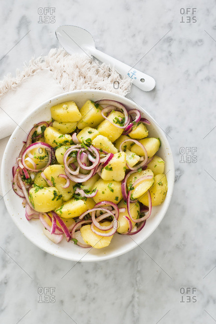 Potato and onion salad - Offset