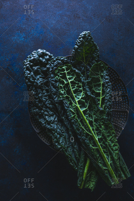 Kale leaves on a steamer