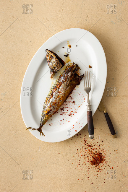 Freshly cooked mackerel in a plate