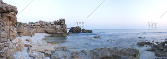 Italy Sardinia View Of The White Beach Of Is Arutas Is Arutas Is Located In The Gulf Of Oristano In The Centre Of Sardinia S Western Coast Embraced By Two Rocky Cliffs It Is A Half Moon Made Up Of Coloured Quartz Fragments It Is Considered The Pearl Of The Sinis