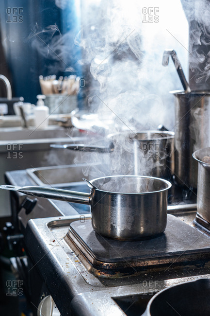 how to steam on a stove