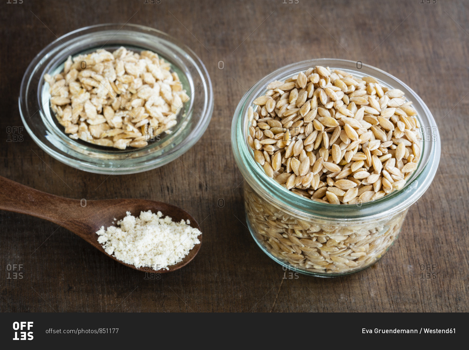 Ancient grains- Einkorn Wheat in glas jar as grain- flakes and flour