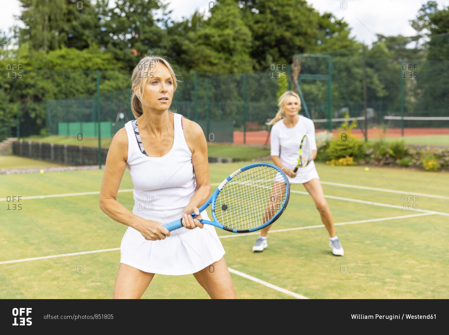 Woman At A Tennis Court Hoodoo Wallpaper