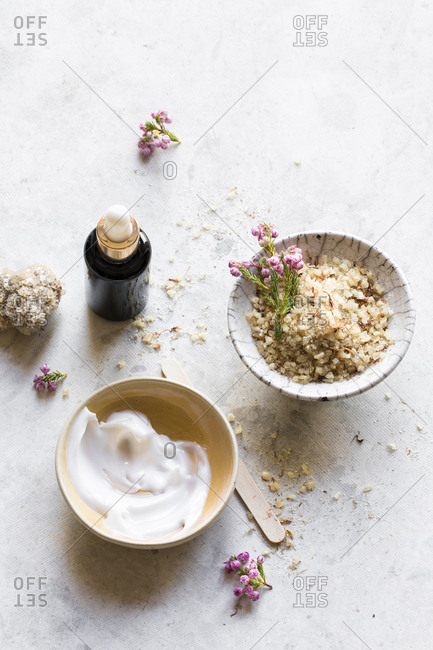 Natural skin care products and pink flowers