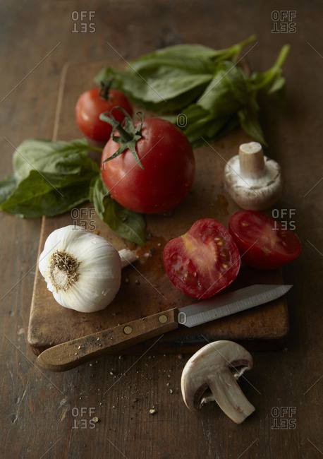 Tomato Basil Garlic Mushrooms