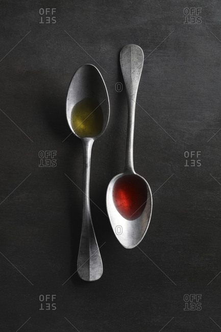 Oil and vinegar spoons