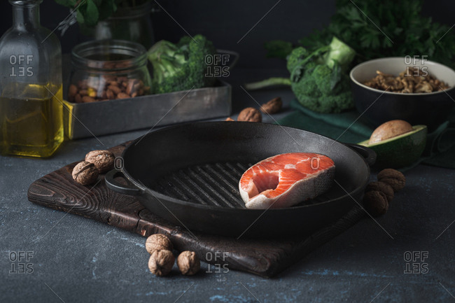 Cooking salmon steak