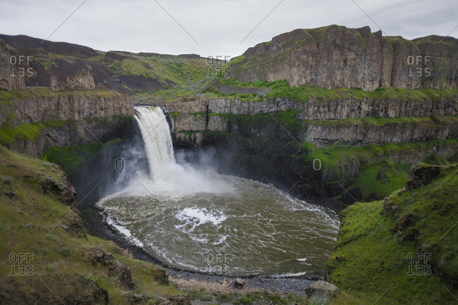 Scenic view of waterfall at Palouse Falls State Park