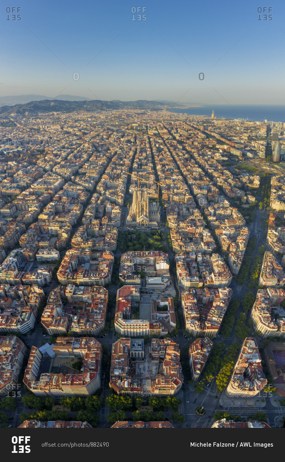 Spain, Catalunya, Barcelona, Aerial view of Eixample ...