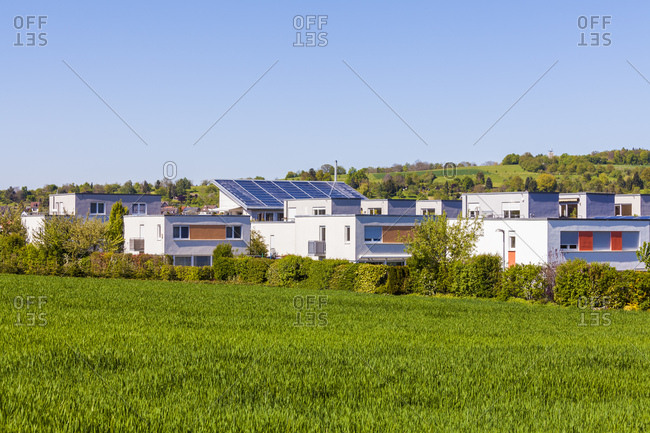 Germany, baden-wuerttemberg, esslingen, residential area Kastenacker, single-family houses, row houses and semidetached houses, small solar local heat network, thermal collector installation with 185 square metres on house roof