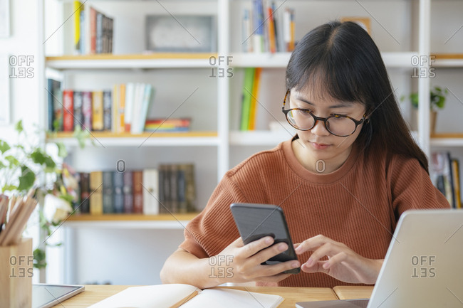 Using online connect technology for business, education and com