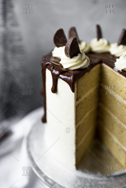 Christmas Chocolate Orange Layer Cake With Orange Buttercream And Dark Chocolate Ganache