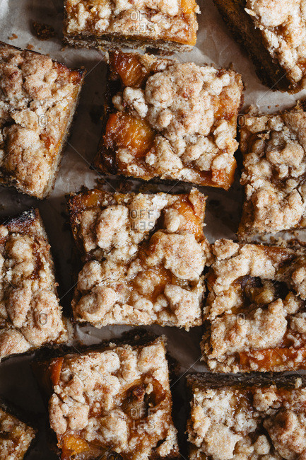 Delicious apricot crumble bars