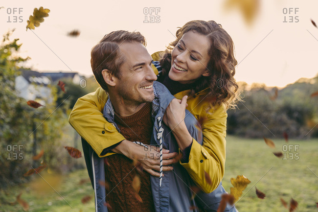 piggyback stock photos - OFFSET