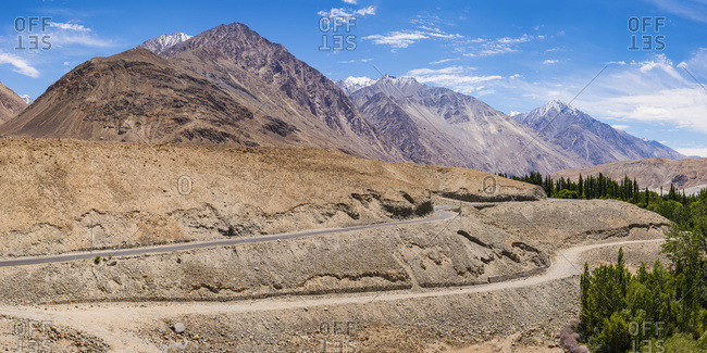 India- Jammu and Kashmir- Ladakh- Nubra Valley- Nubra Valley- Mountain landscape
