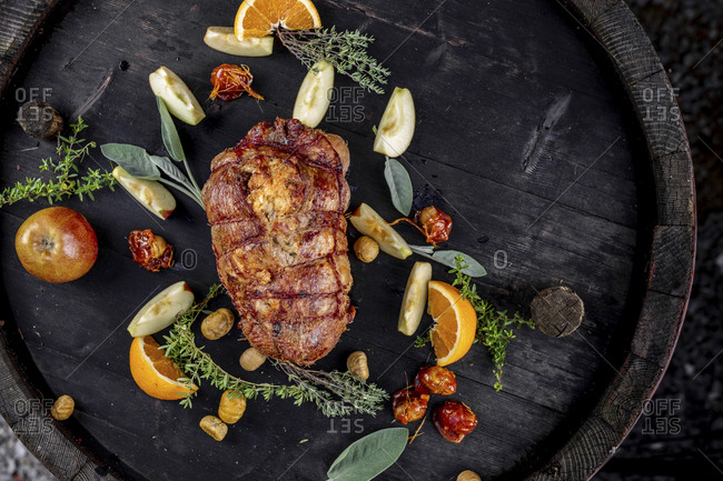 Austria- Roasted goose with sliced apples- oranges and herbs