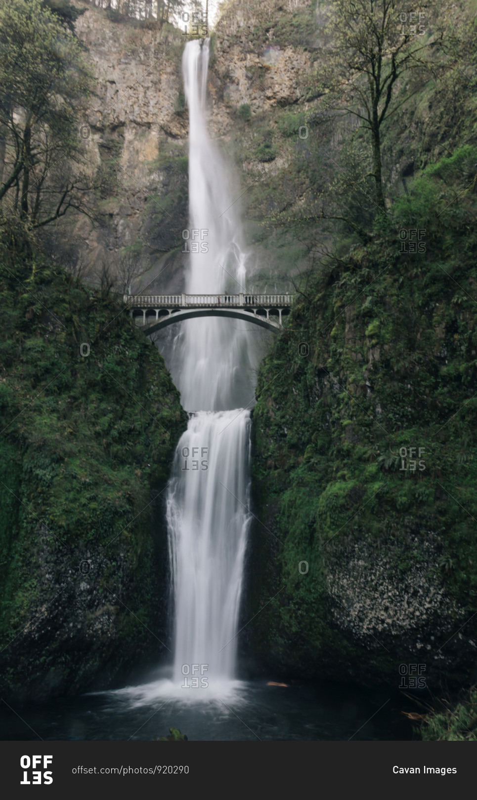 Multnomah Falls, the largest in Oregon, is a major tourist attraction.