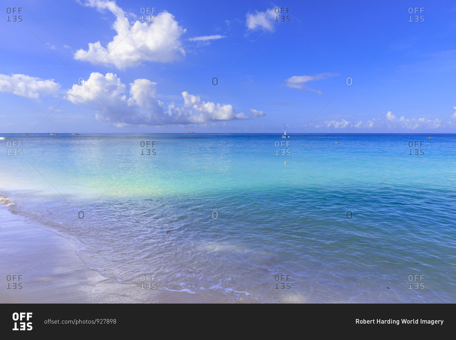Paynes Bay, small boats off fine pale pink sand beach, turquoise sea, beautiful West Coast, Barbados, Windward Islands