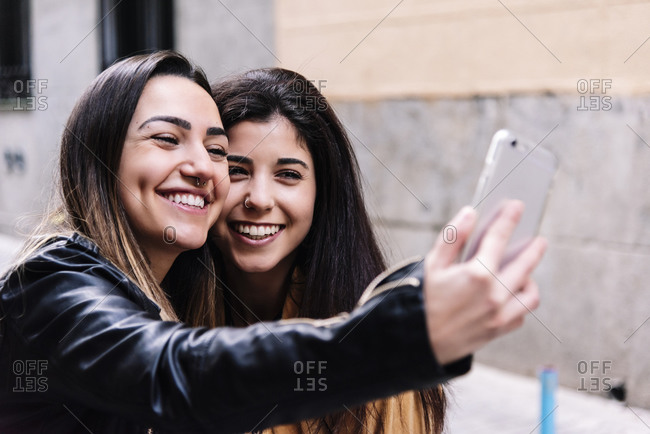 Teen Lesbian Selfie