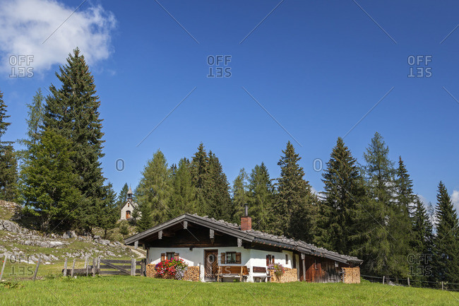 Alpine Hut of the Upper Hemmersuppenalm with St. Anna Chapel, Reit im Winkl, Chiemgau Alps, Chiemgau, Upper Bavaria, Bavaria, Southern Germany, Germany, Europe