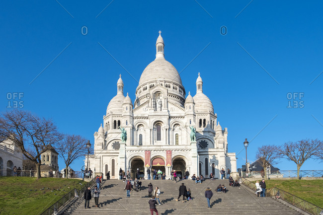 Paris, �le-de-France, France - January 19, 2017: Basilica of Sacre Coeur, Montmartre, Paris, Île-de-France, France