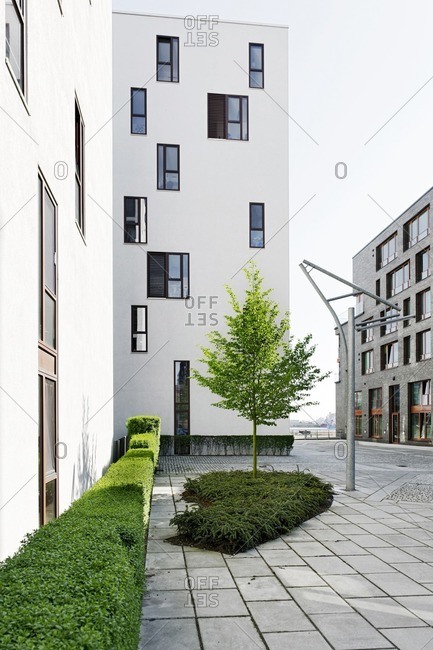 modern architecture, courtyard, residential property, facade, Kaiserkai, Hafencity, Hamburg, Germany