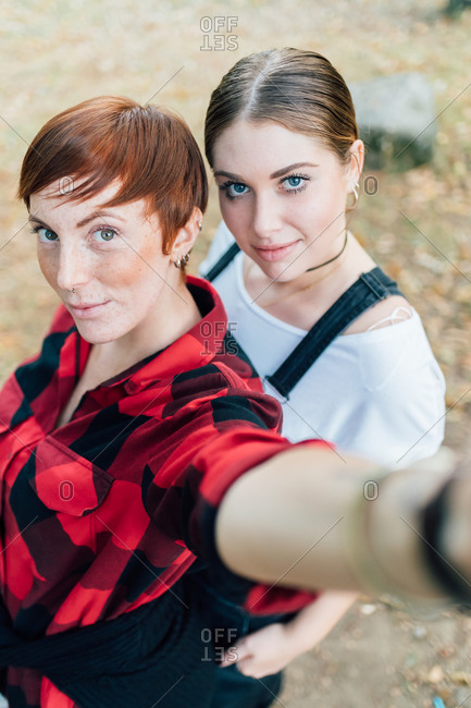 Best friends taking selfie - Offset