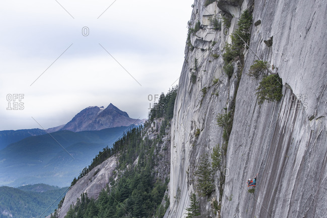 Two men hanging on portaledge on the Squamish Chief