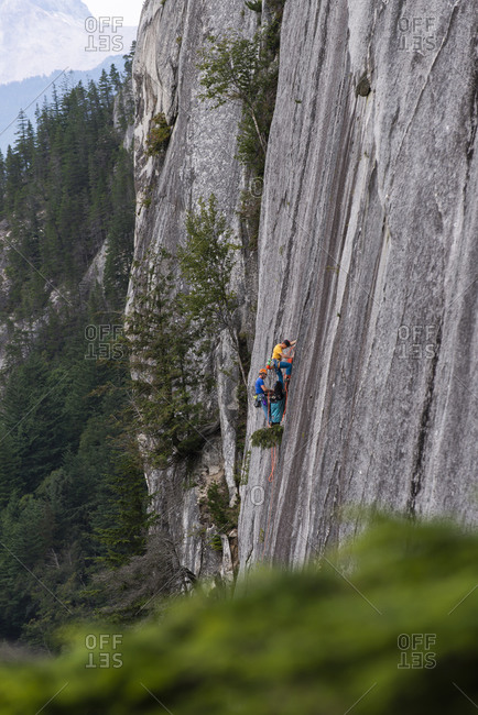 Two men big wall climbing on the Chief Squamish with haul bag