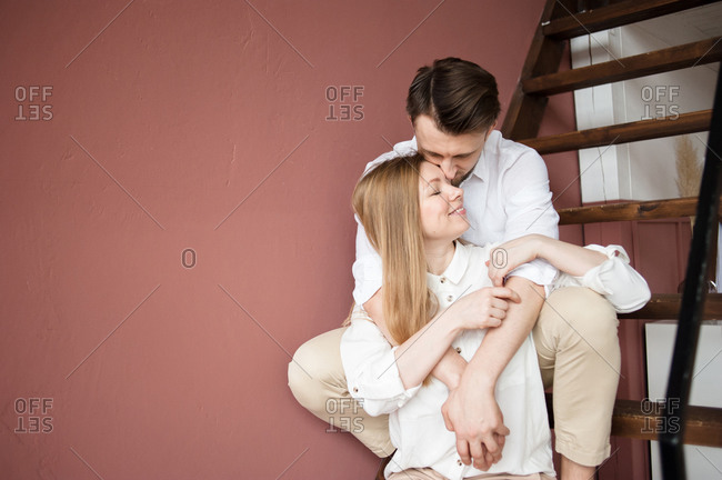 Romantic couple posing in city park hi-res stock photography and images -  Alamy