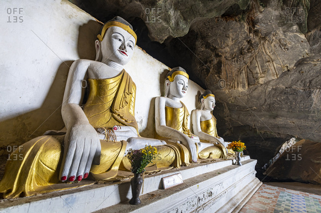 Cave filled with buddhas, Yathaypyan Cave, Hpa-An, Kayin state, Myanmar (Burma), Asia