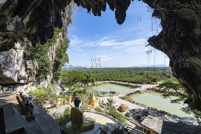 Cave filled with buddhas, Yathaypyan Cave, Hpa-An, Kayin state, Myanmar (Burma), Asia