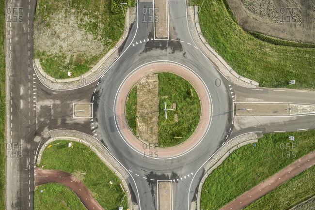 Roundabout, overhead view, Maasdijk-Heenweg, Zuid-Holland