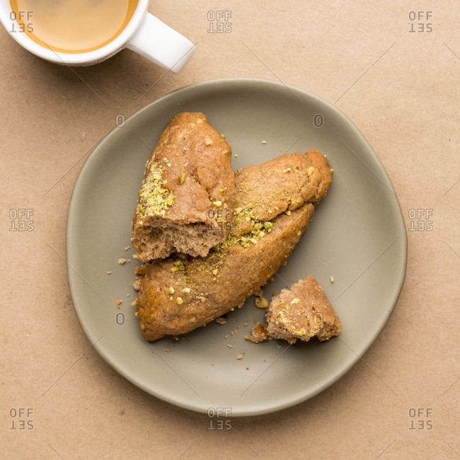 Greek honey and pistachio�cookies on plate�