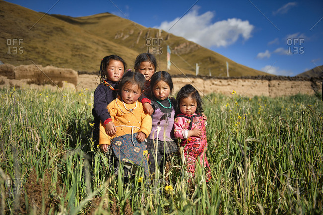 October 8, 2011: Tibetan kids get along very well with each other. From a very early age they learn that staying together and looking after each other is a very important value in life. Remote Tibetan plateau