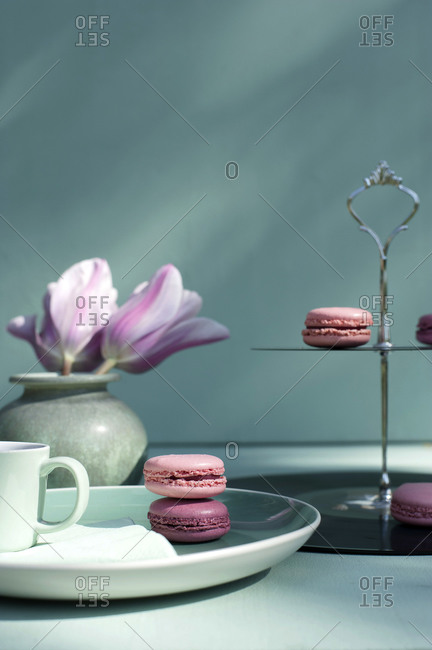 Macarons on cake stand made of records
