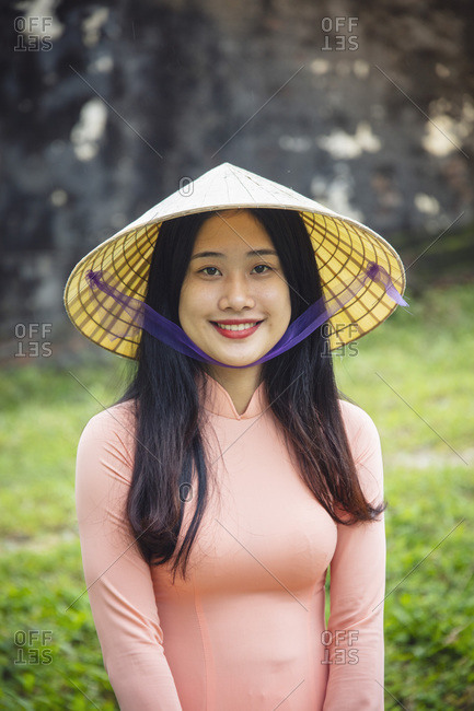traditional vietnamese hat