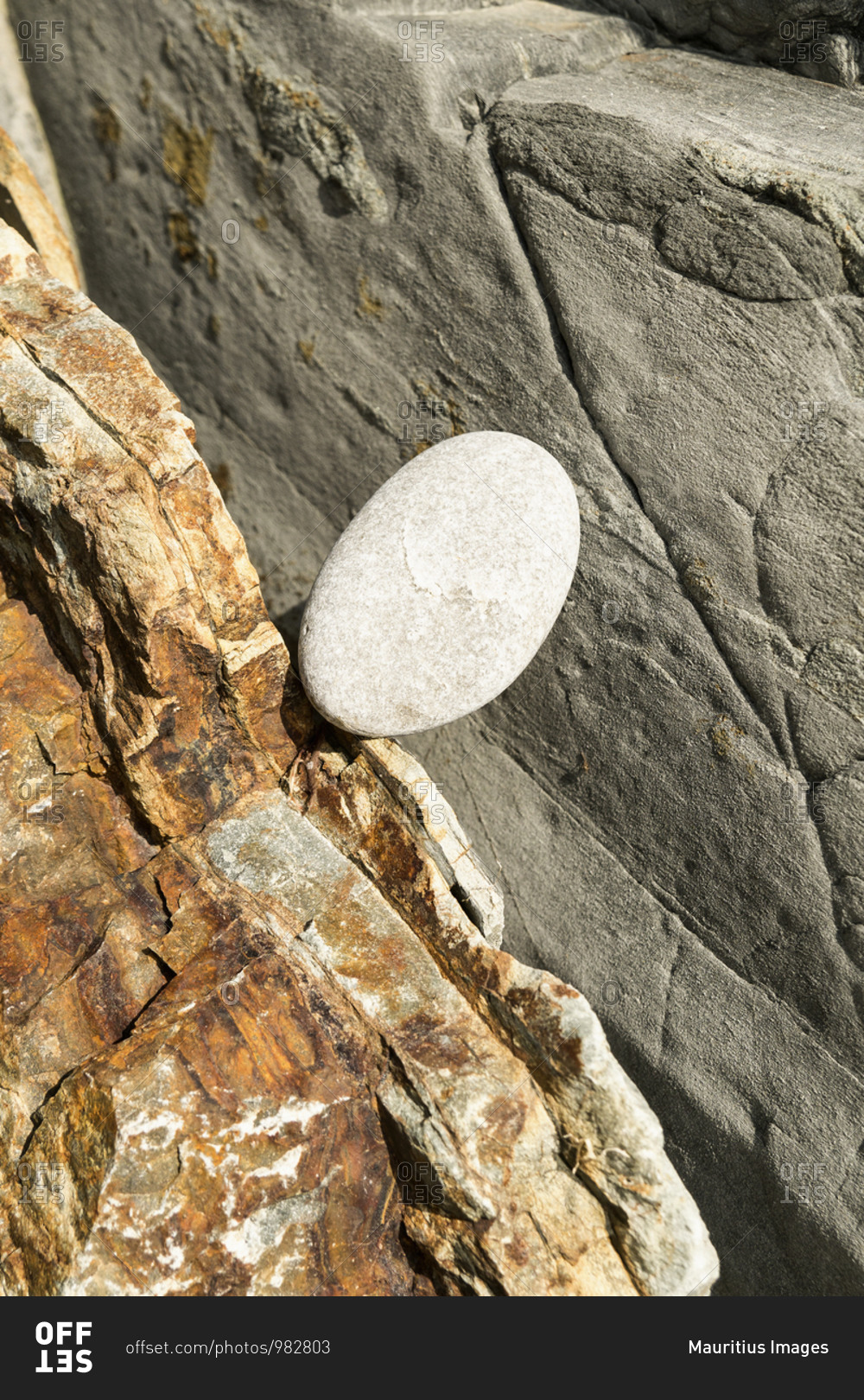 Spain, north coast, Asturias, coastline, rocks, Playa del
Silencio, striking rock strata stock photo - OFFSET