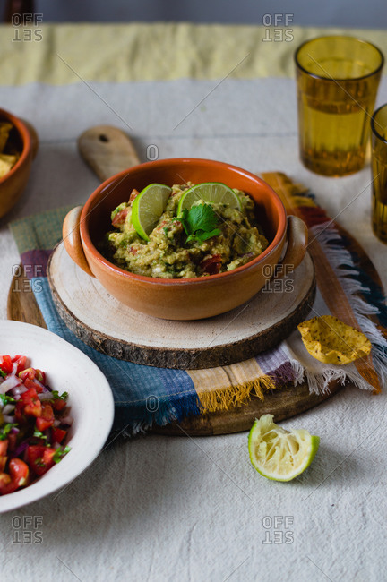 Guacamole in a bowl (Mexican avocado dip)