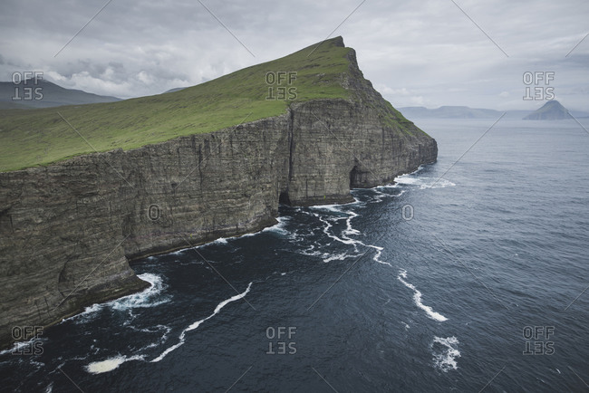 Denmark, Faroe Islands, Sorvagur, Sea coast with cliffs