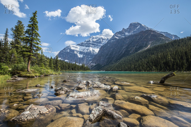 Canada, Alberta, Jasper National Park, Mount Edith Cavell, mountain lake