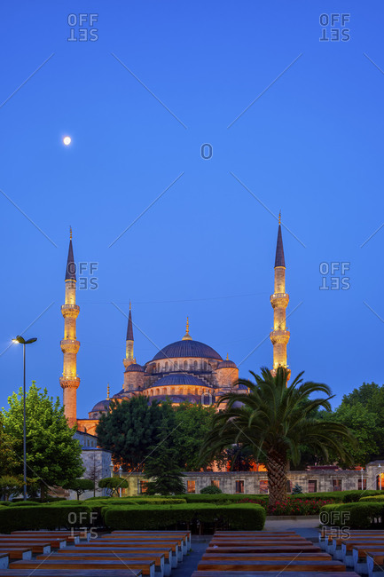 Turkey- Istanbul- Sultan Ahmed Mosque at dusk