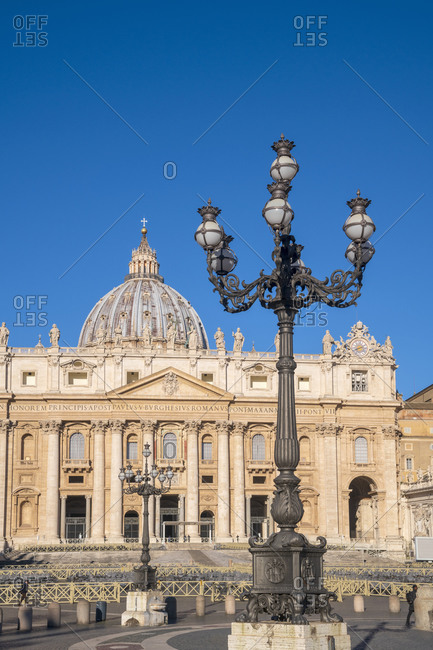 St. Peter\'s Square, St. Peter\'s Basilica, UNESCO World Heritage Site, The Vatican, Rome, Lazio, Italy, Europe