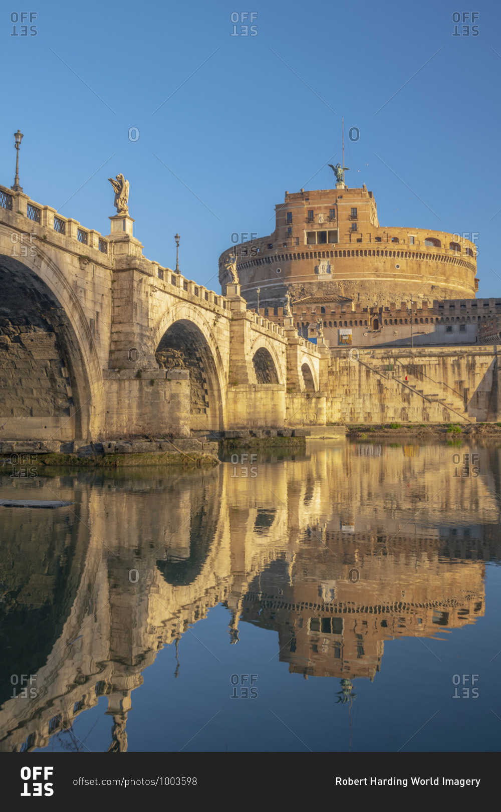 St. Angelo Bridge (Ponte Sant\'Angelo) and Castel Sant\'Angelo, UNESCO World Heritage Site, Rome, Lazio, Italy, Europe