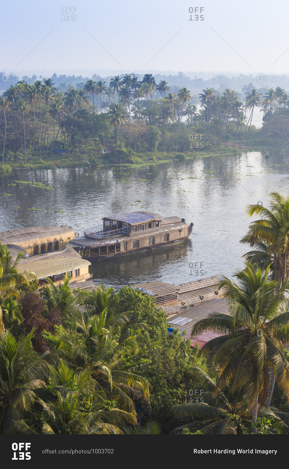 Houseboats on Backwaters, Alappuzha (Alleppey), Kerala, India, Asia