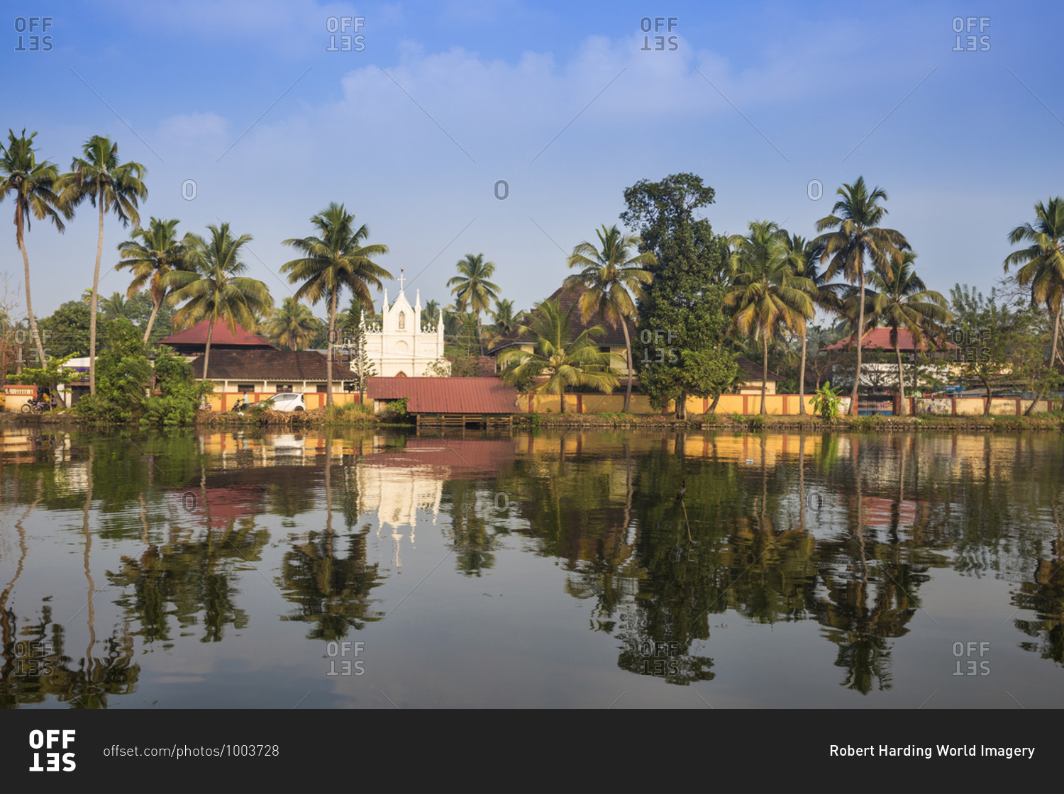 Backwaters, Alappuzha (Alleppey), Kerala, India, Asia