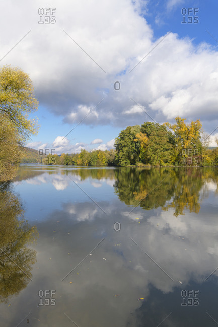River Main in the autumn, Laudenbach, Spessart, Odenwald, Churfranken, Franconia, Bavaria, Germany